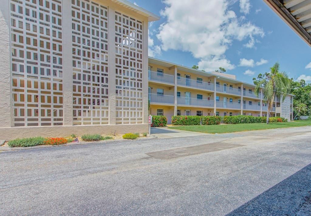 Photo of 3987 Maceachen Boulevard #123, Sarasota, FL 34233 (MLS # A4660239)