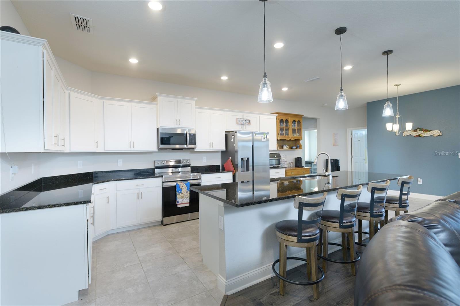 DEVINSHIRE - Residential