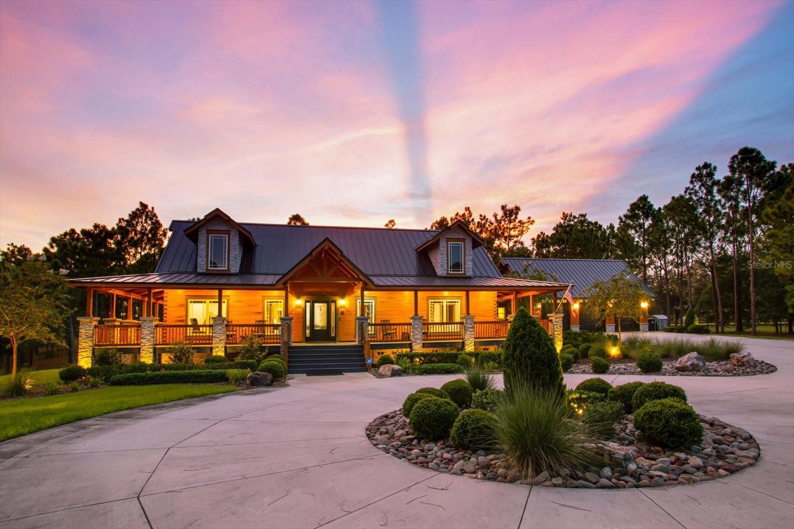5208 EFFIE DRIVE
