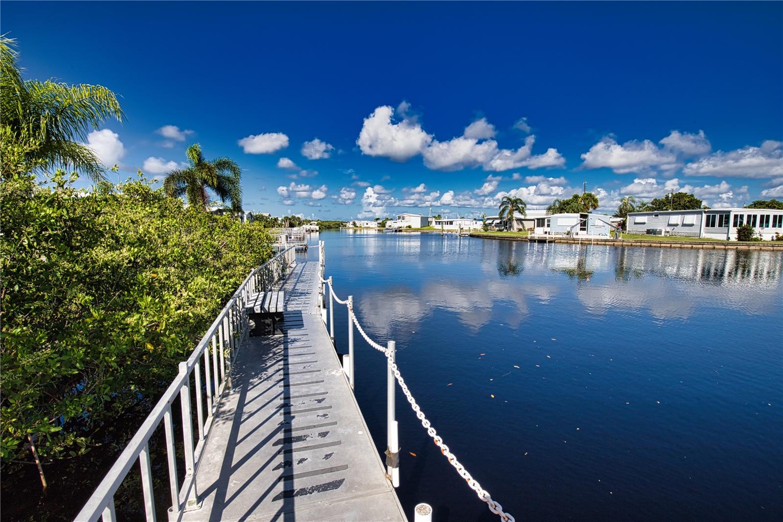 LA CASA MHP CO-OP - Residential