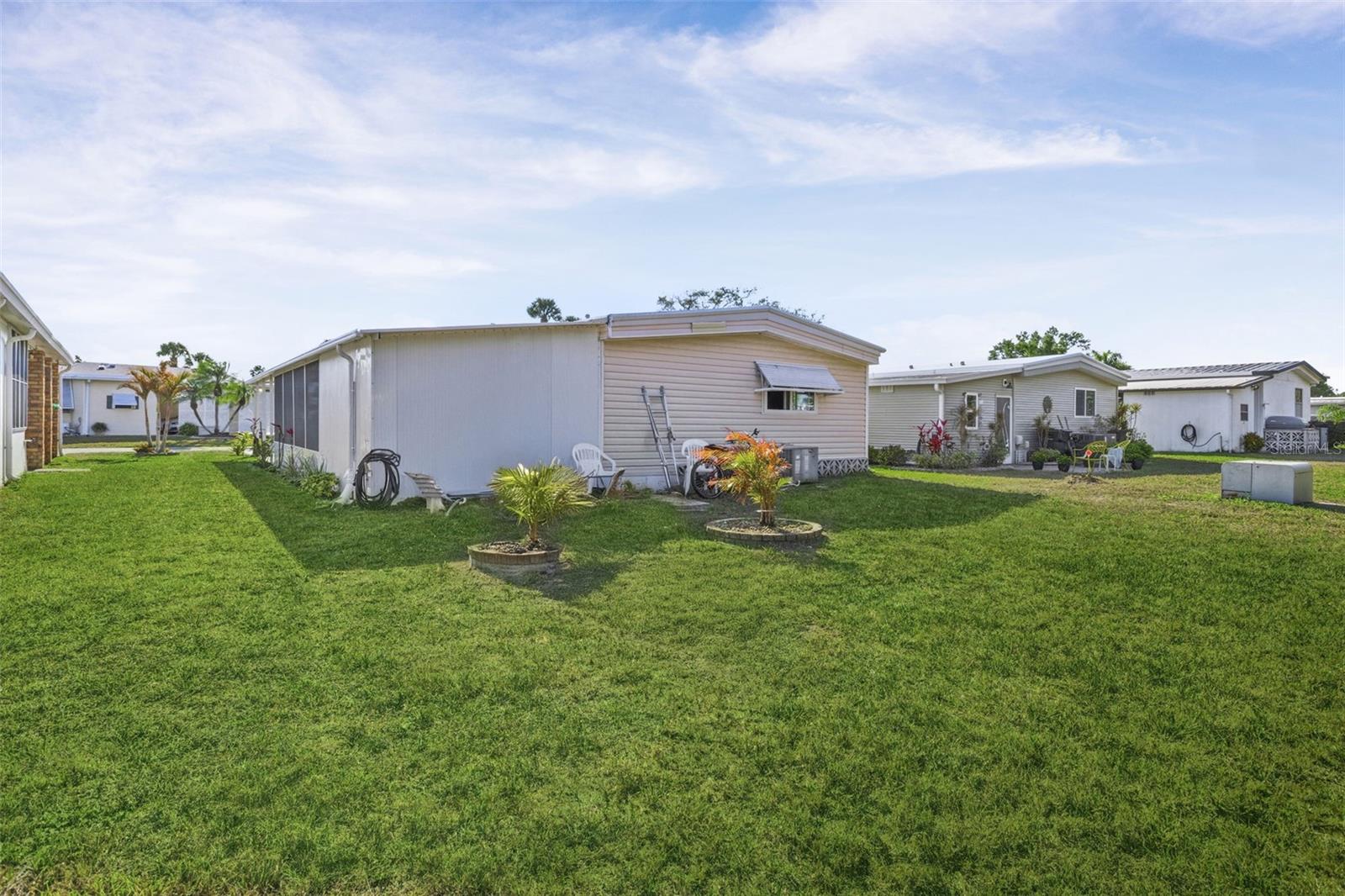 LA CASA MHP CO-OP - Residential