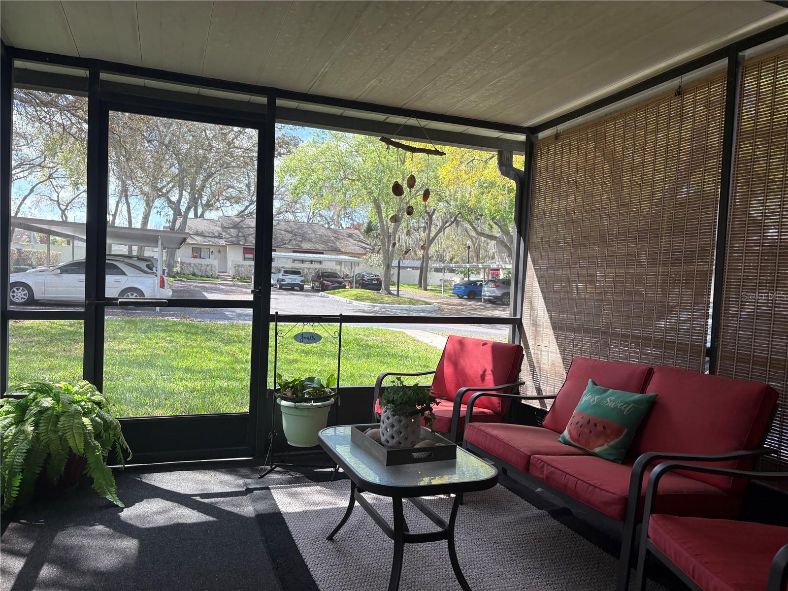 OAK PARK TWNHMS - Residential