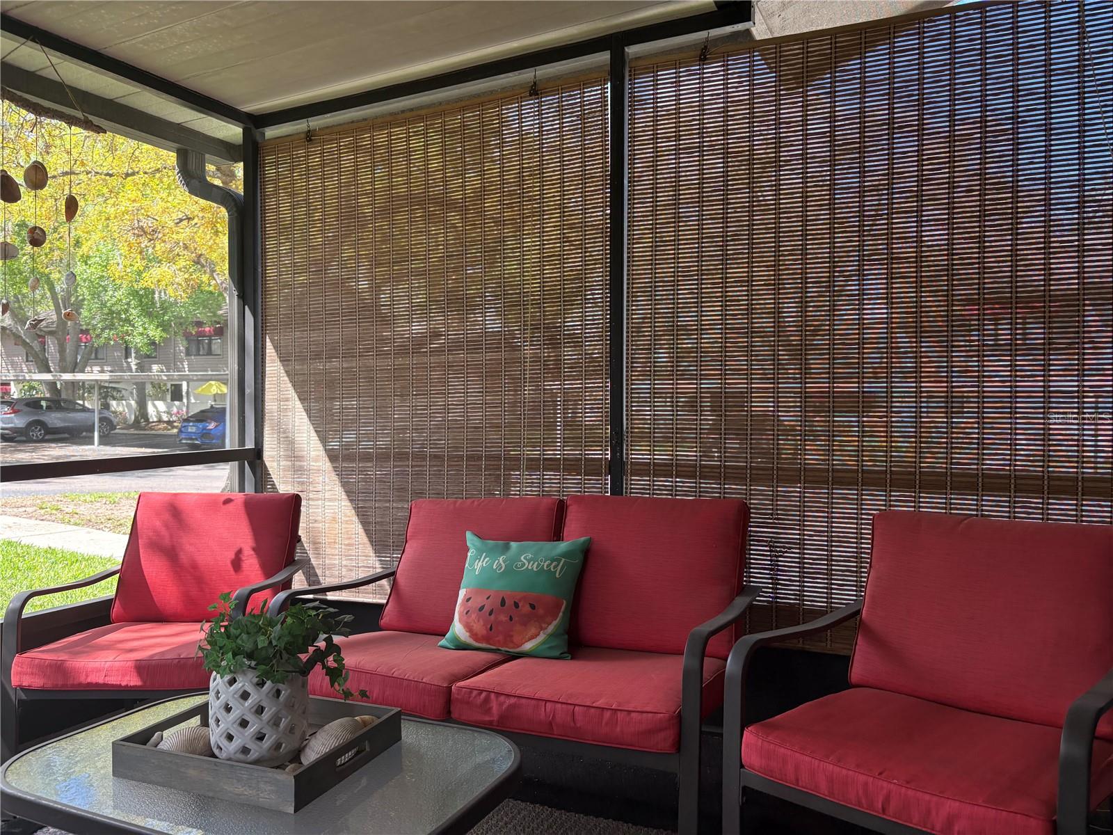 OAK PARK TWNHMS - Residential