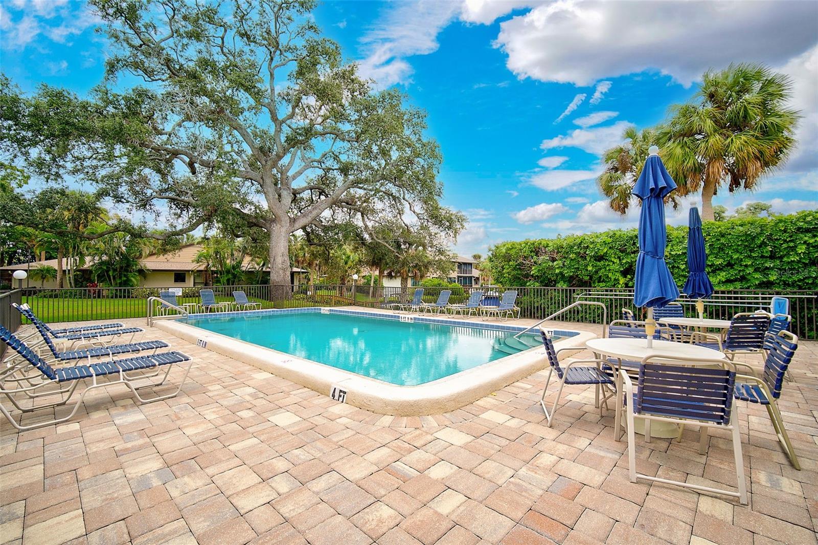 SCHOONER BAY - Residential Lease