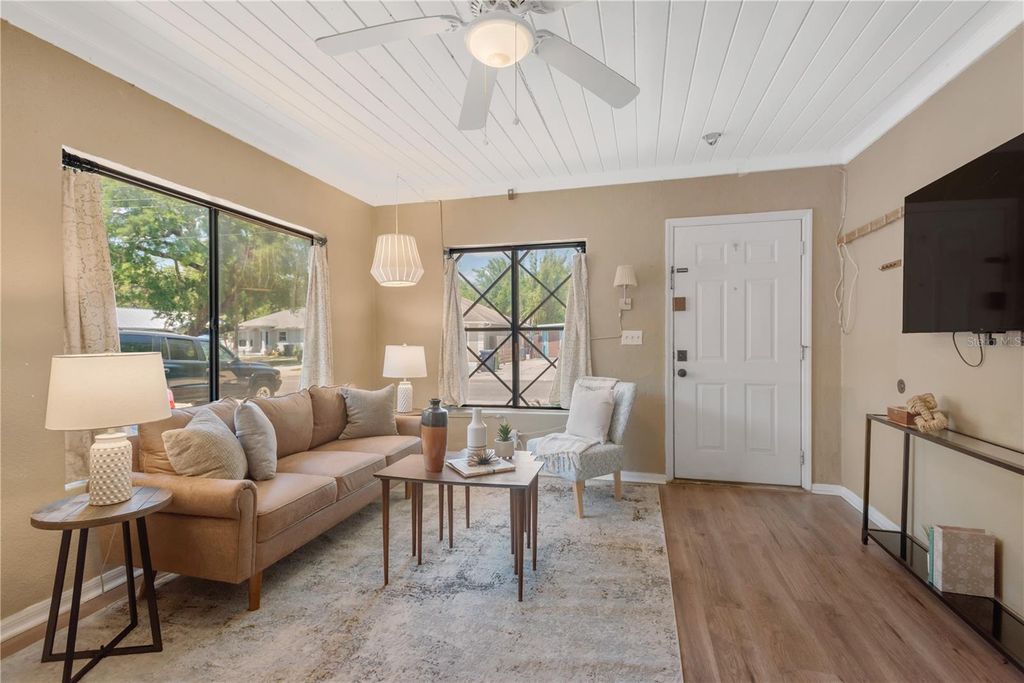 Photo of 1315 E Osborne Avenue, Tampa, FL 33603 (MLS # TB8498547)