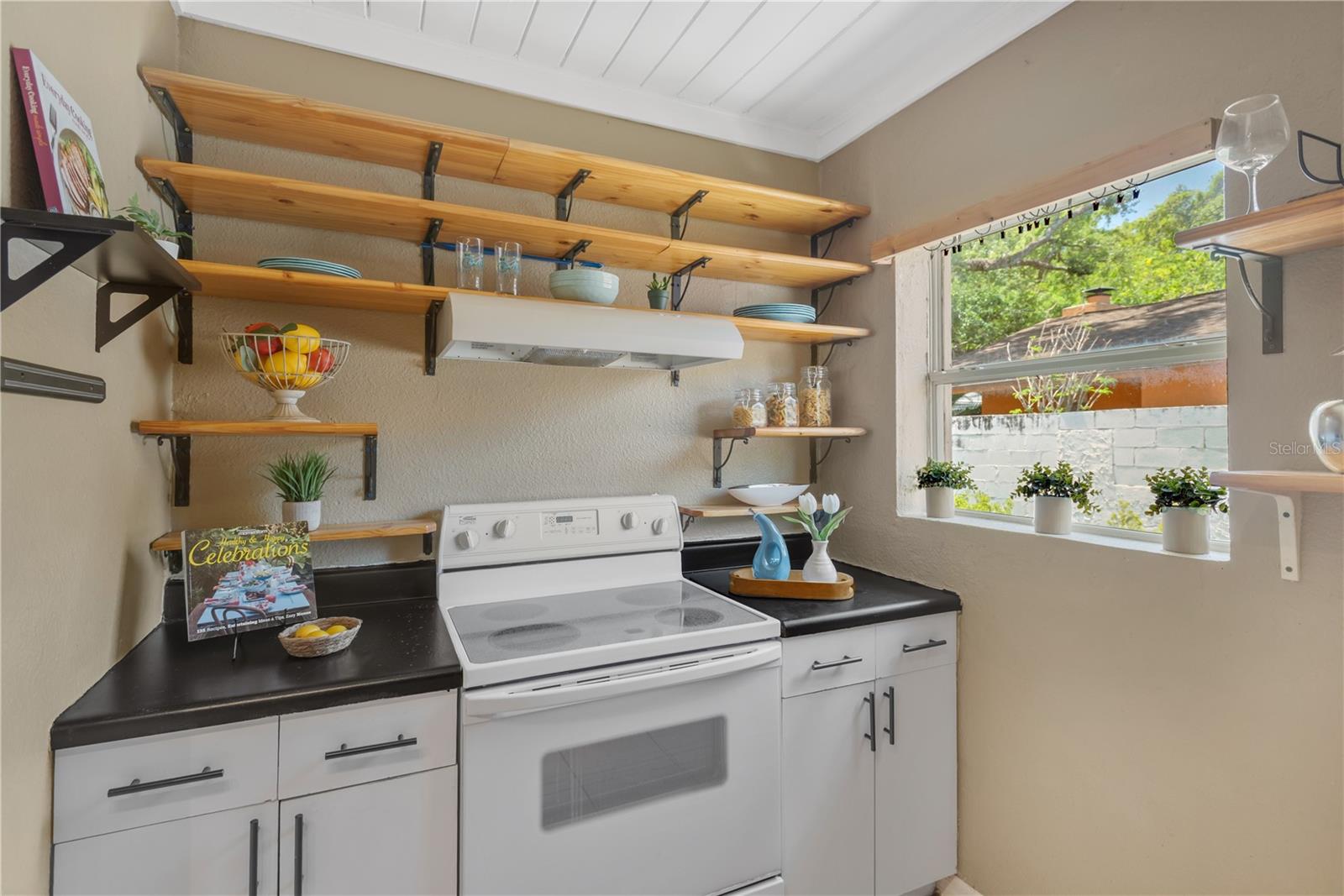 NEBRASKA HEIGHTS - Residential