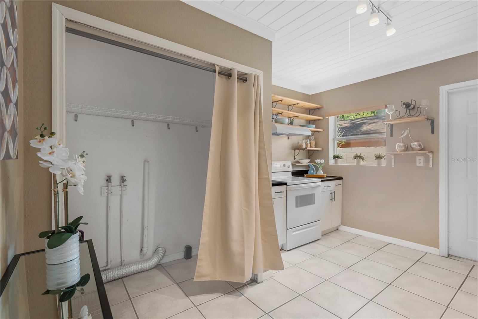 NEBRASKA HEIGHTS - Residential