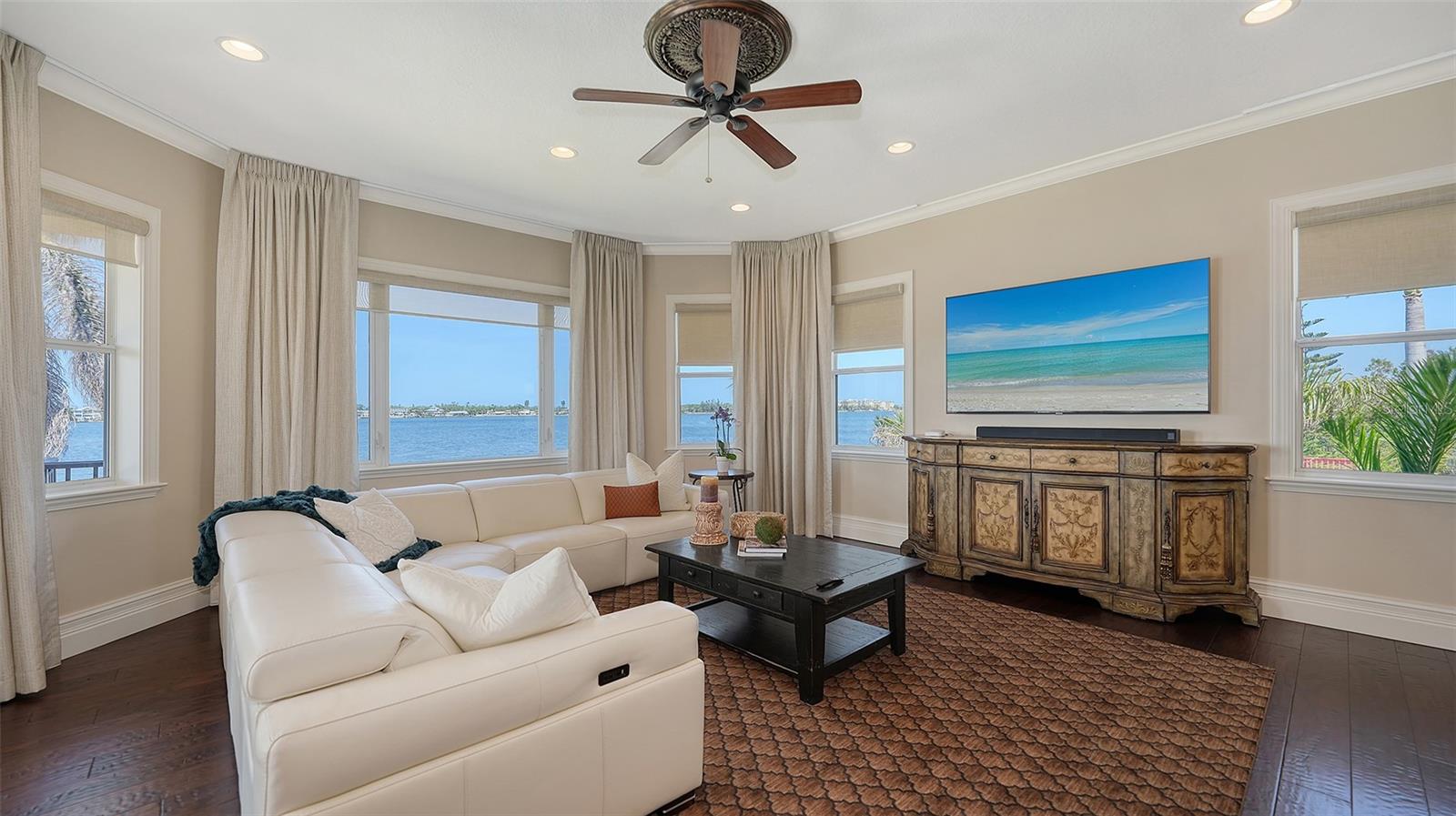 BUCCANEER BAY - Residential