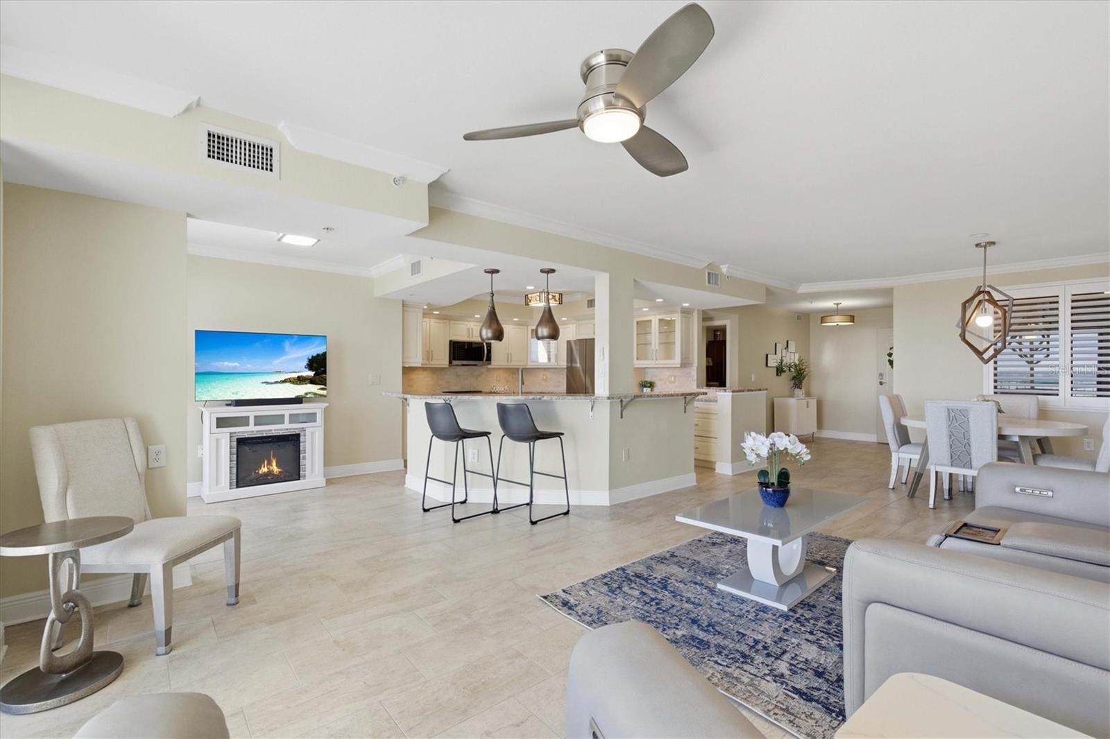 SUNWATCH ON ISLAND - Residential