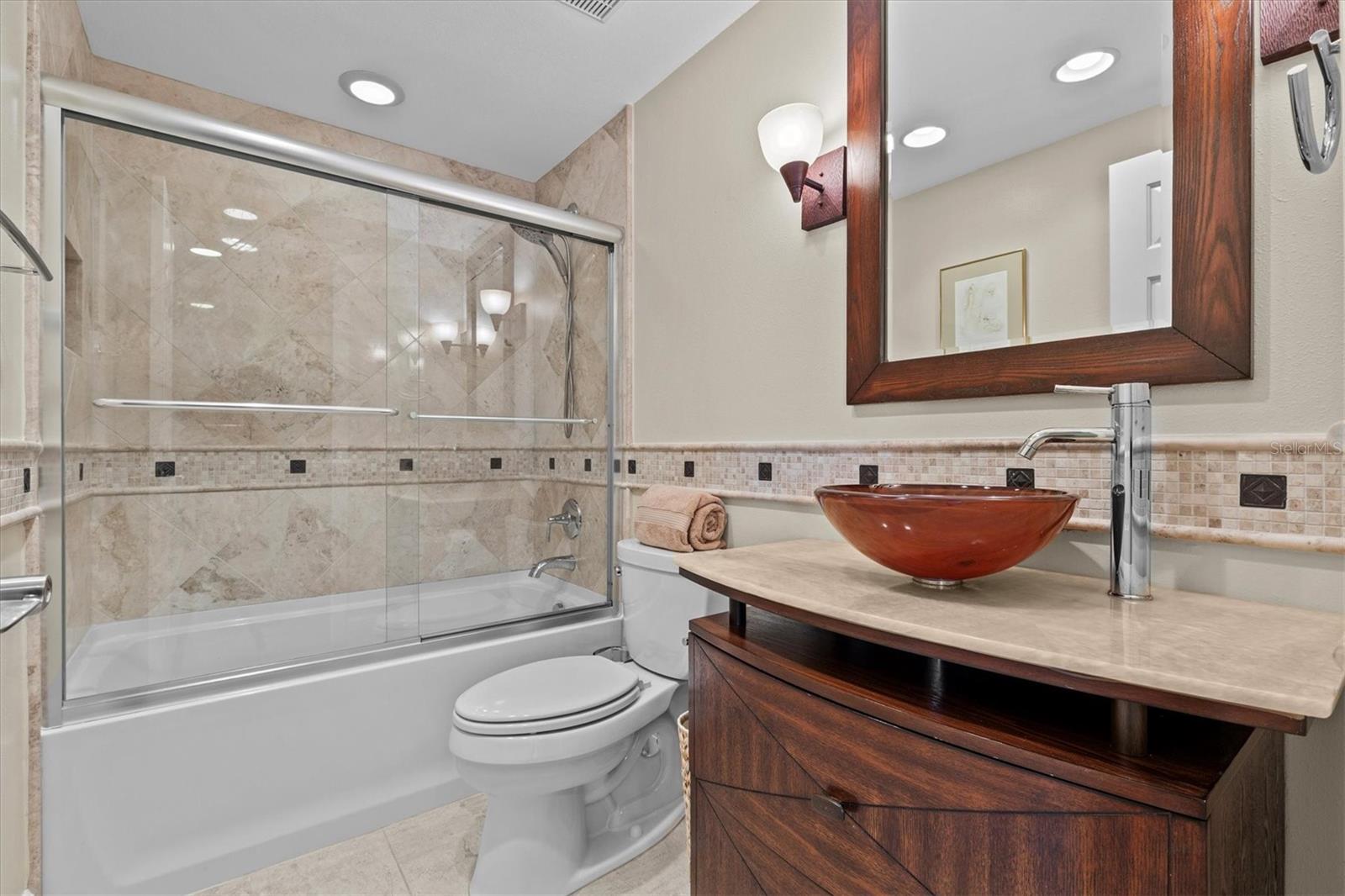 SUNWATCH ON ISLAND - Residential