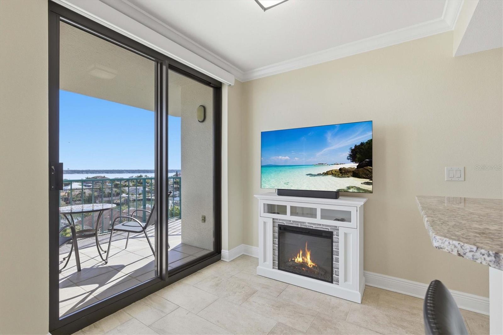 SUNWATCH ON ISLAND - Residential