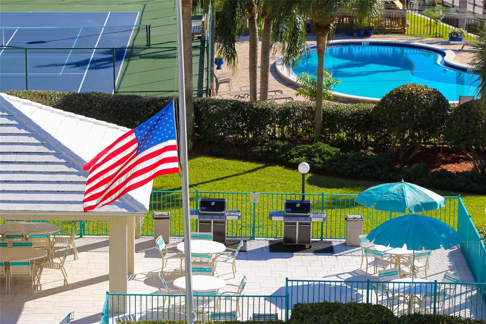 SUNWATCH ON ISLAND - Residential