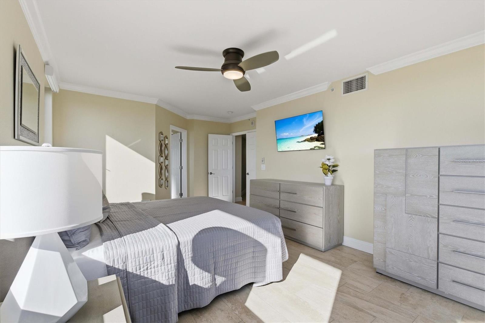 SUNWATCH ON ISLAND - Residential