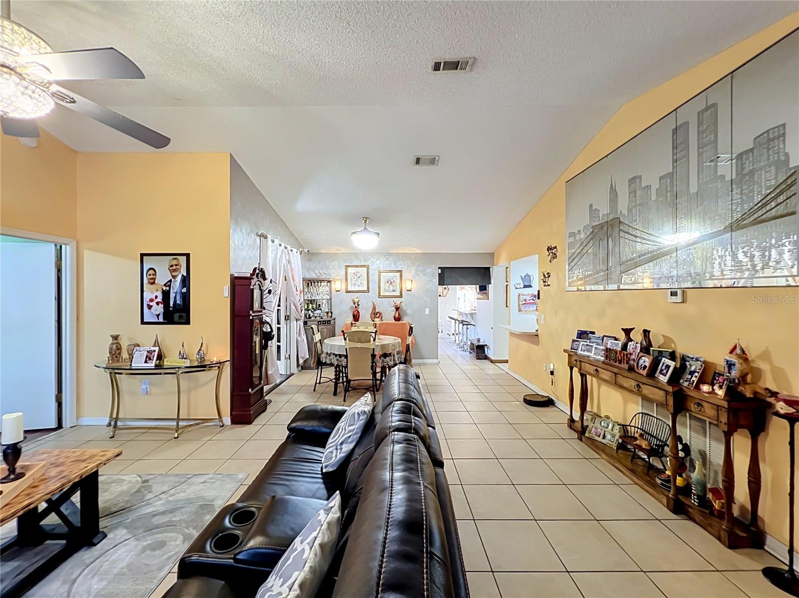 3438 BRETWOOD DRIVE