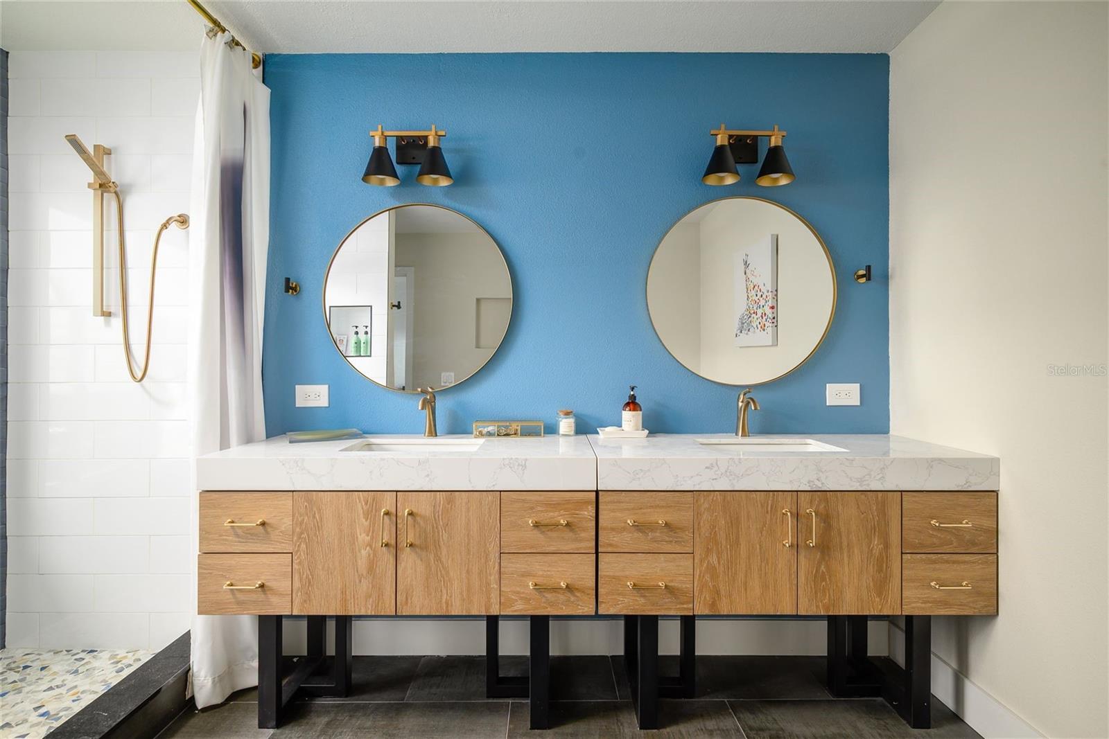 GULF HARBORS WOODLANDS - Residential