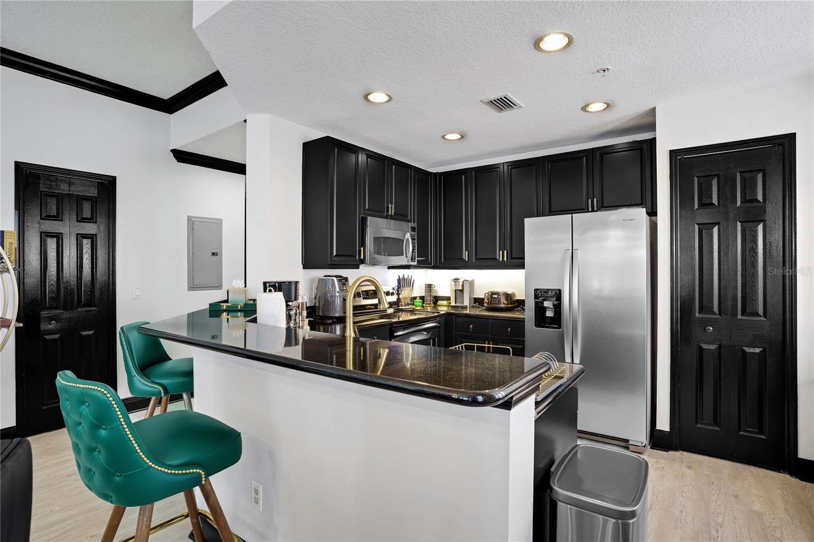 7503 MOURNING DOVE CIRCLE 101