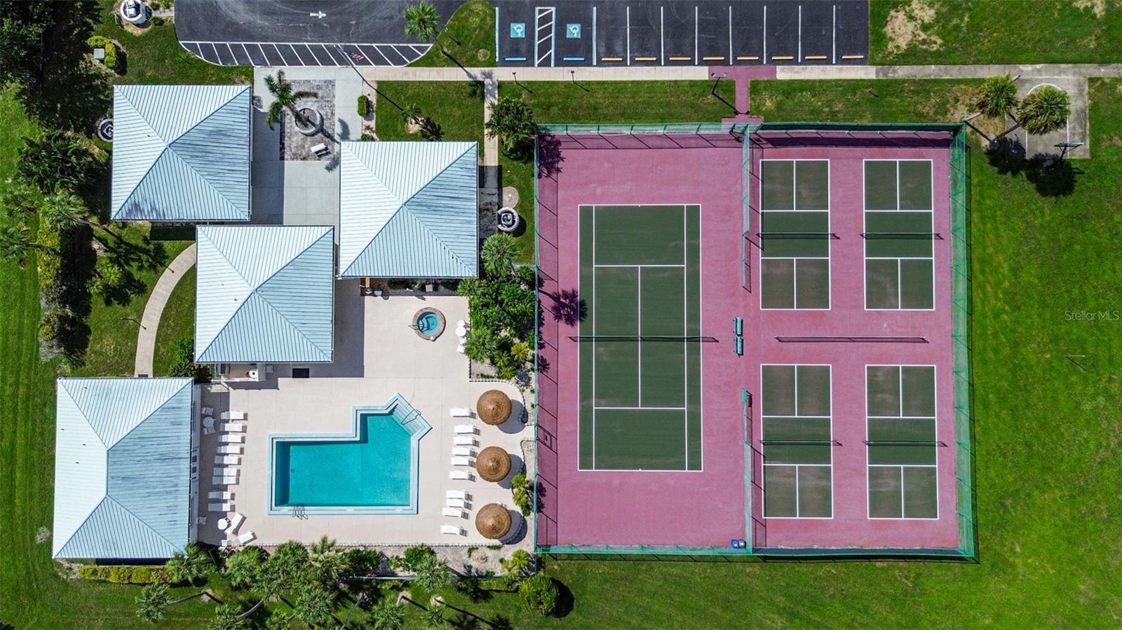 QUAIL LAKE - Residential