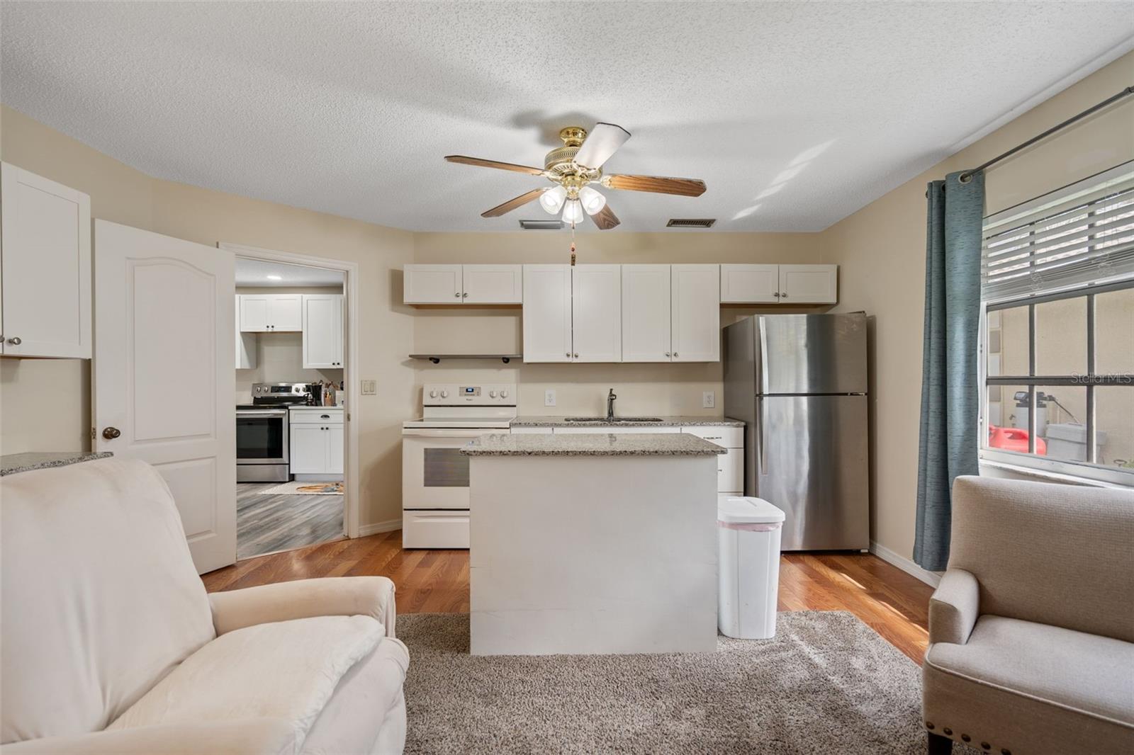 QUAIL LAKE - Residential