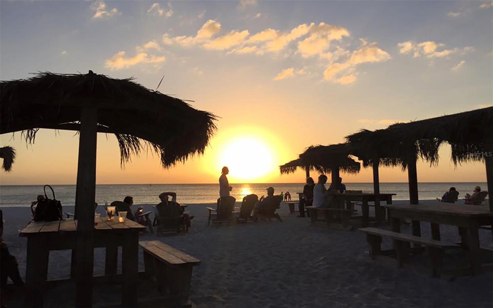 THE BEACH RESIDENCES - Residential