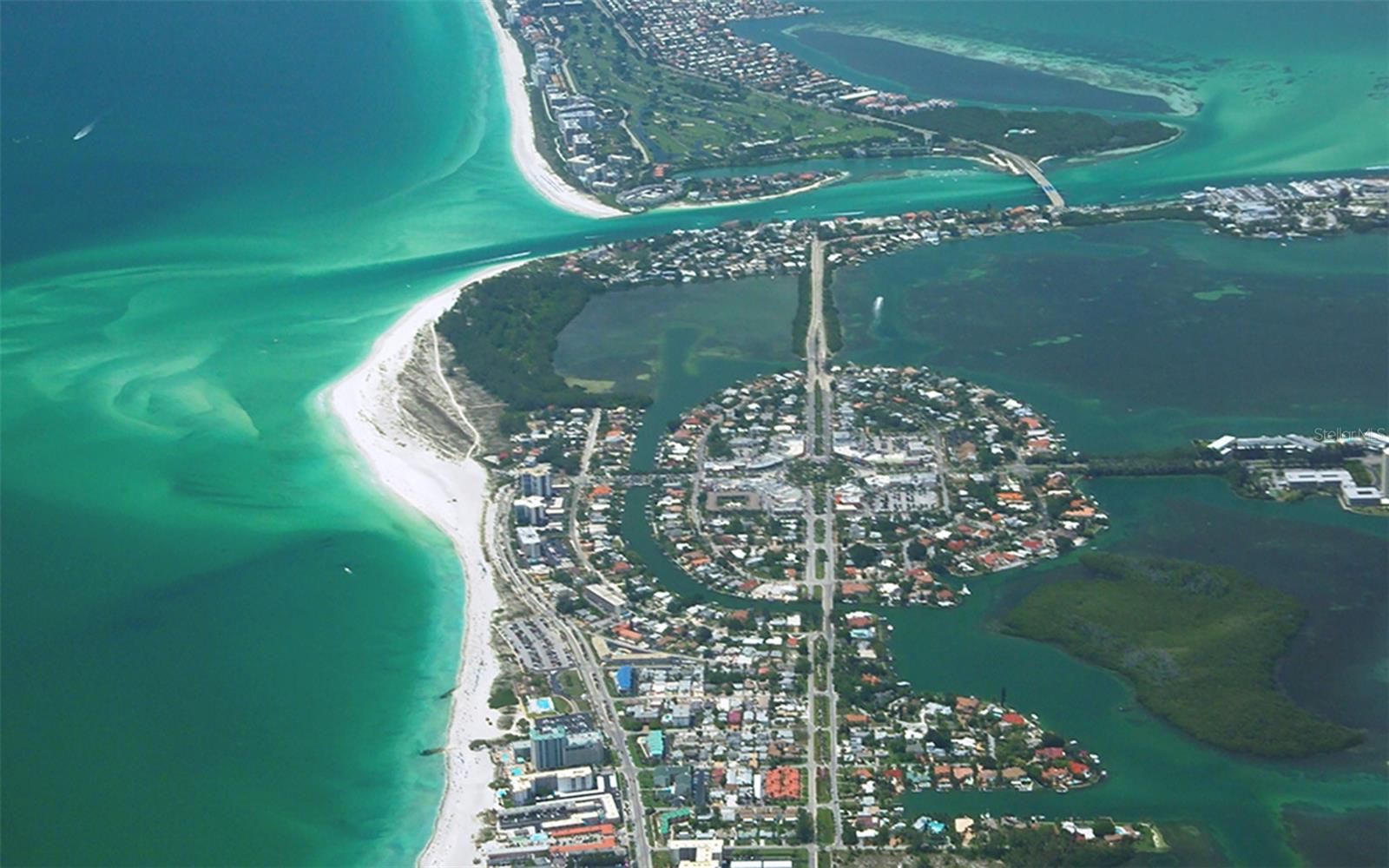 THE BEACH RESIDENCES - Residential