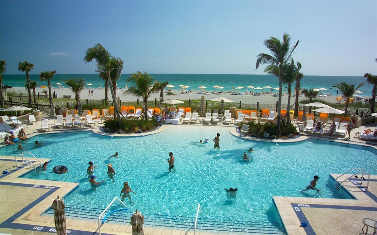 THE BEACH RESIDENCES - Residential