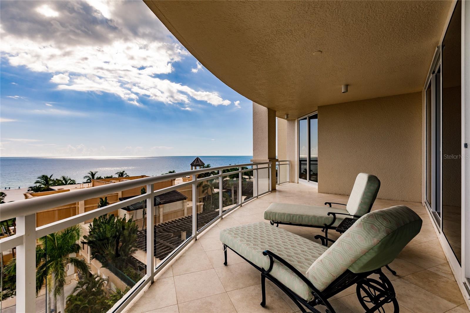 THE BEACH RESIDENCES - Residential