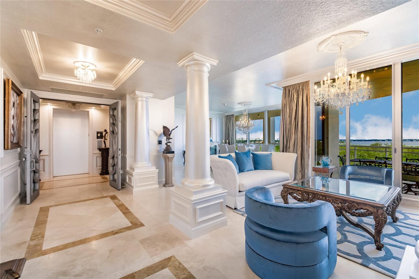 THE BEACH RESIDENCES - Residential