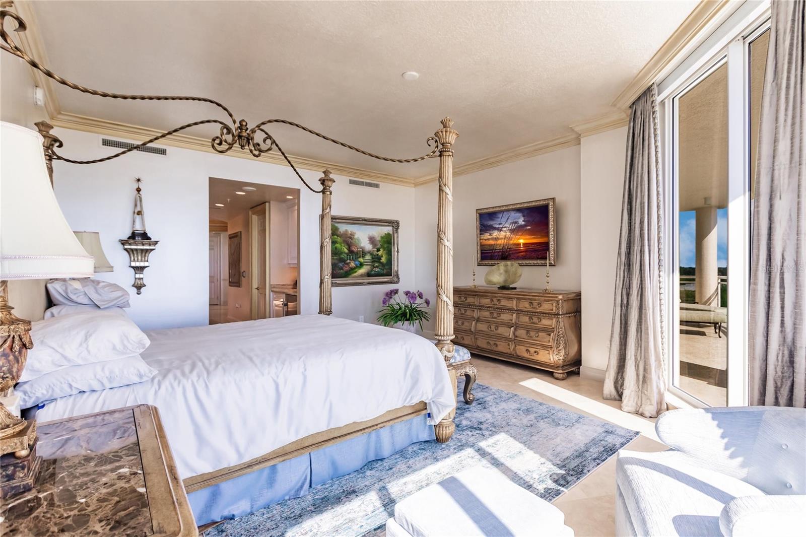 THE BEACH RESIDENCES - Residential