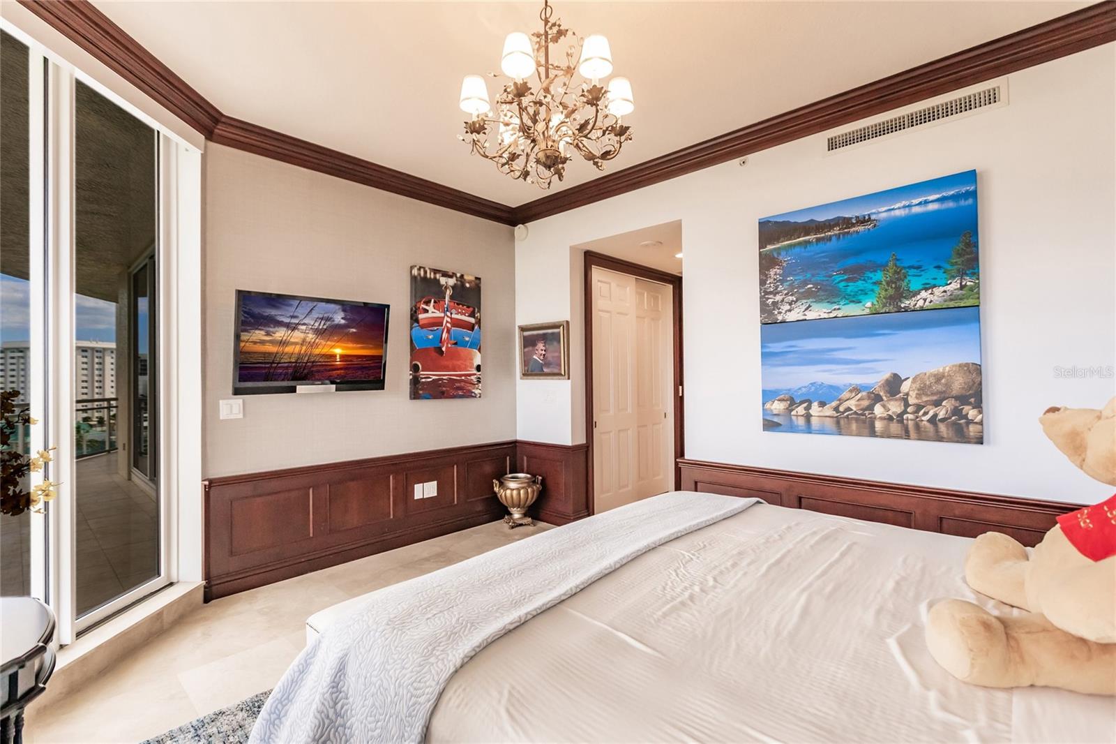 THE BEACH RESIDENCES - Residential