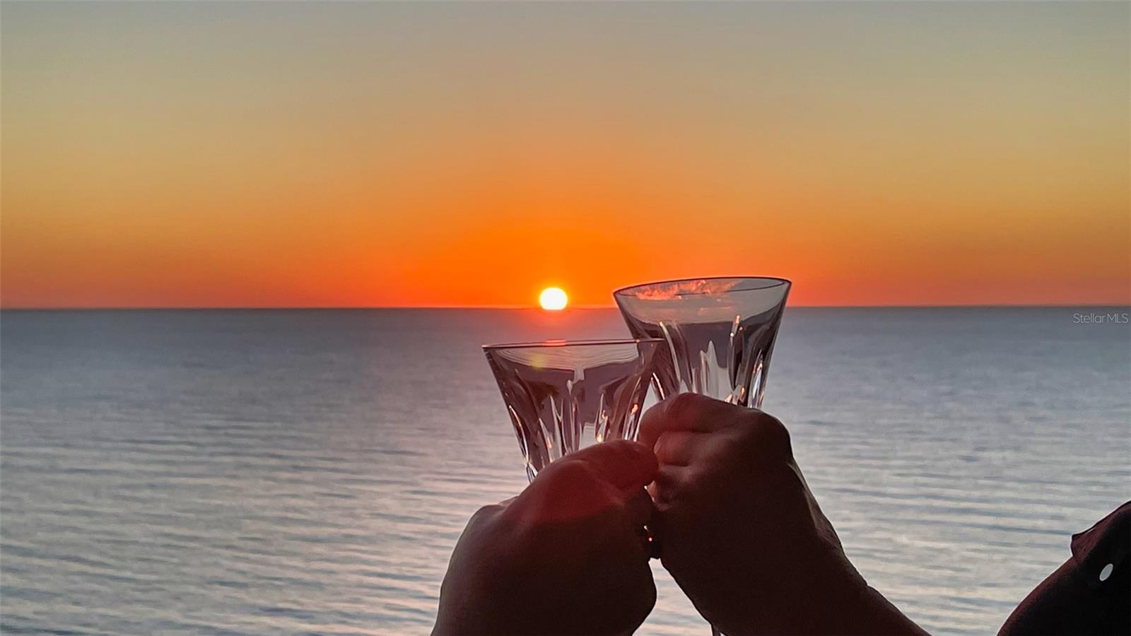 THE BEACH RESIDENCES - Residential