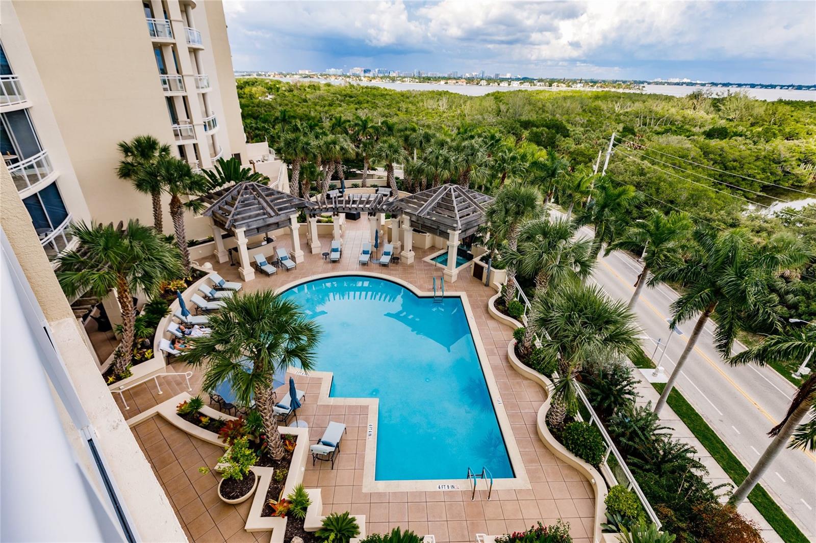 THE BEACH RESIDENCES - Residential