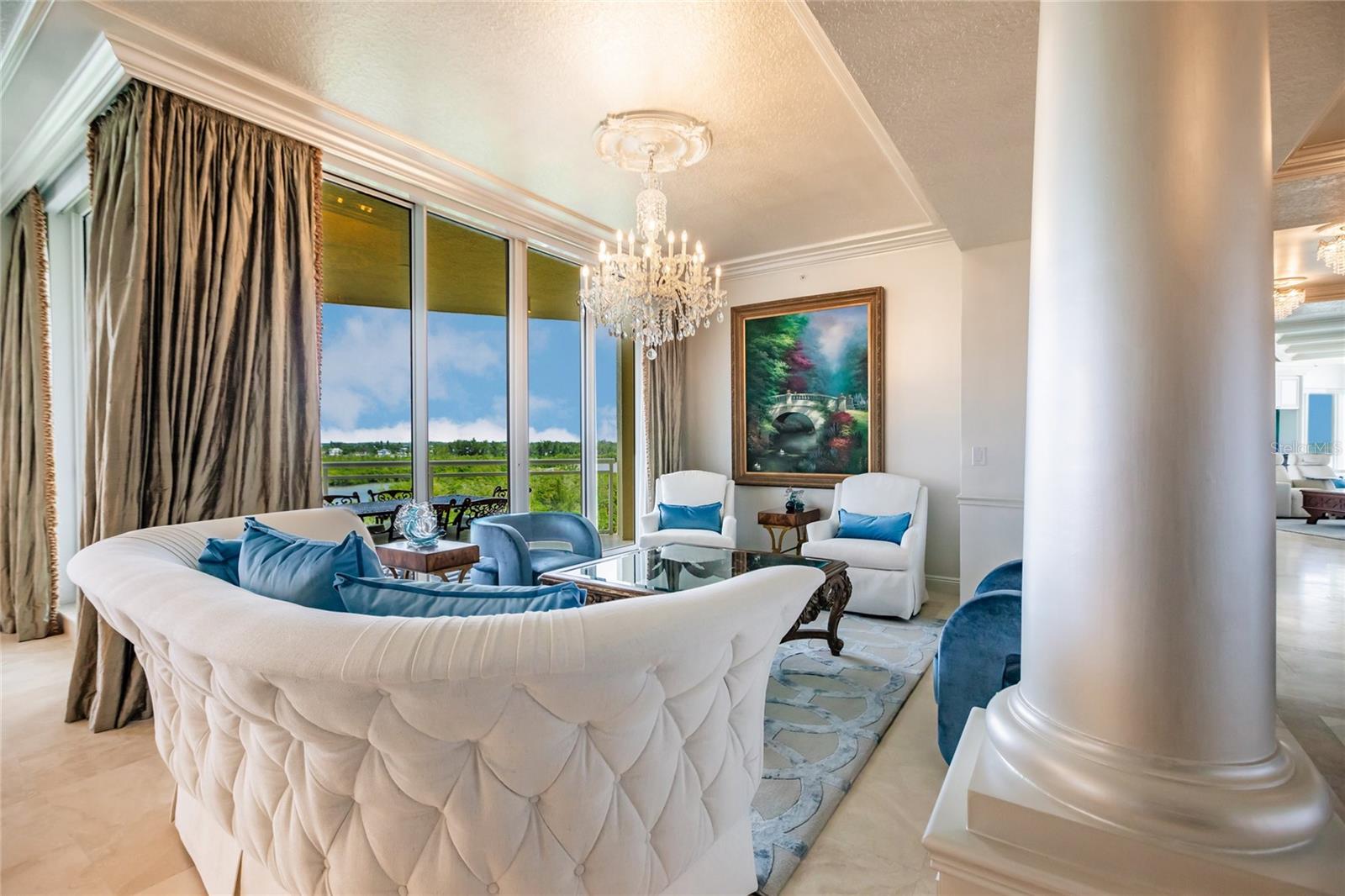 THE BEACH RESIDENCES - Residential