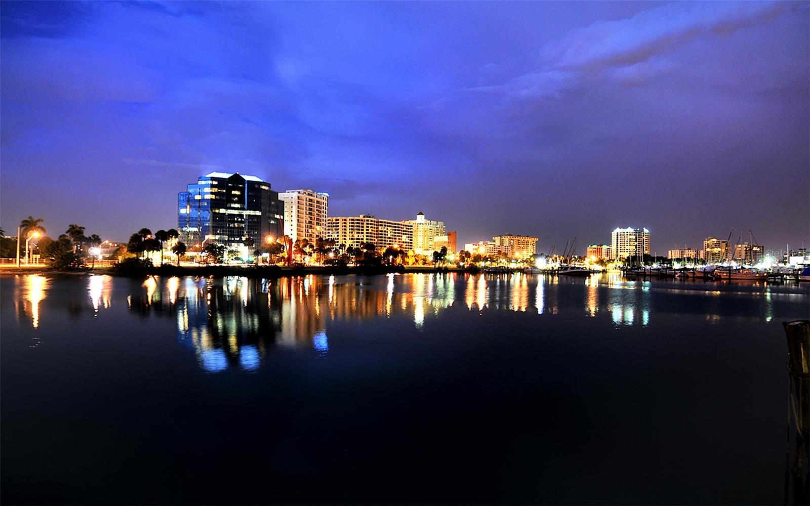 THE BEACH RESIDENCES - Residential