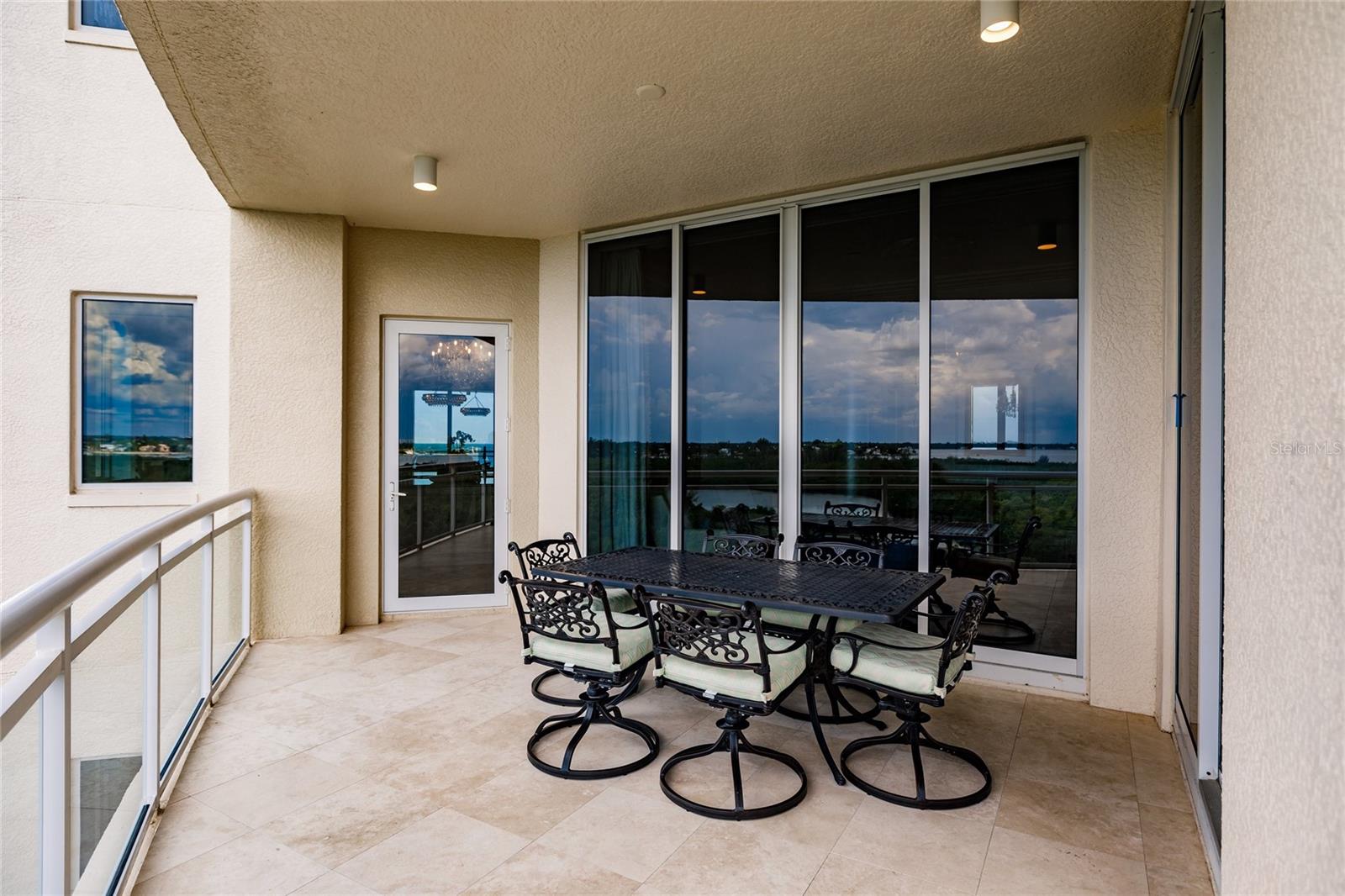 THE BEACH RESIDENCES - Residential