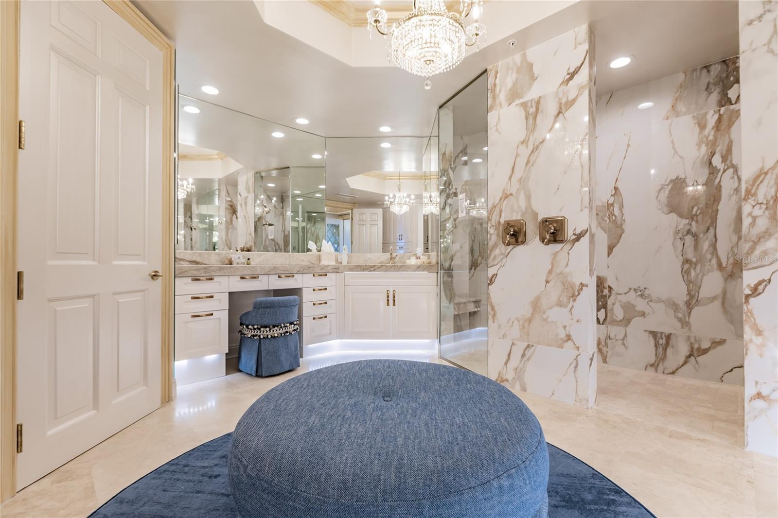 THE BEACH RESIDENCES - Residential