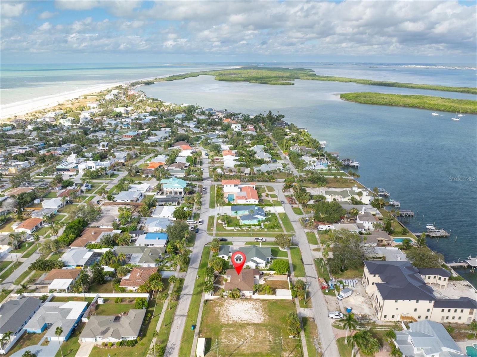 MANDALAY SUB - Residential Lease