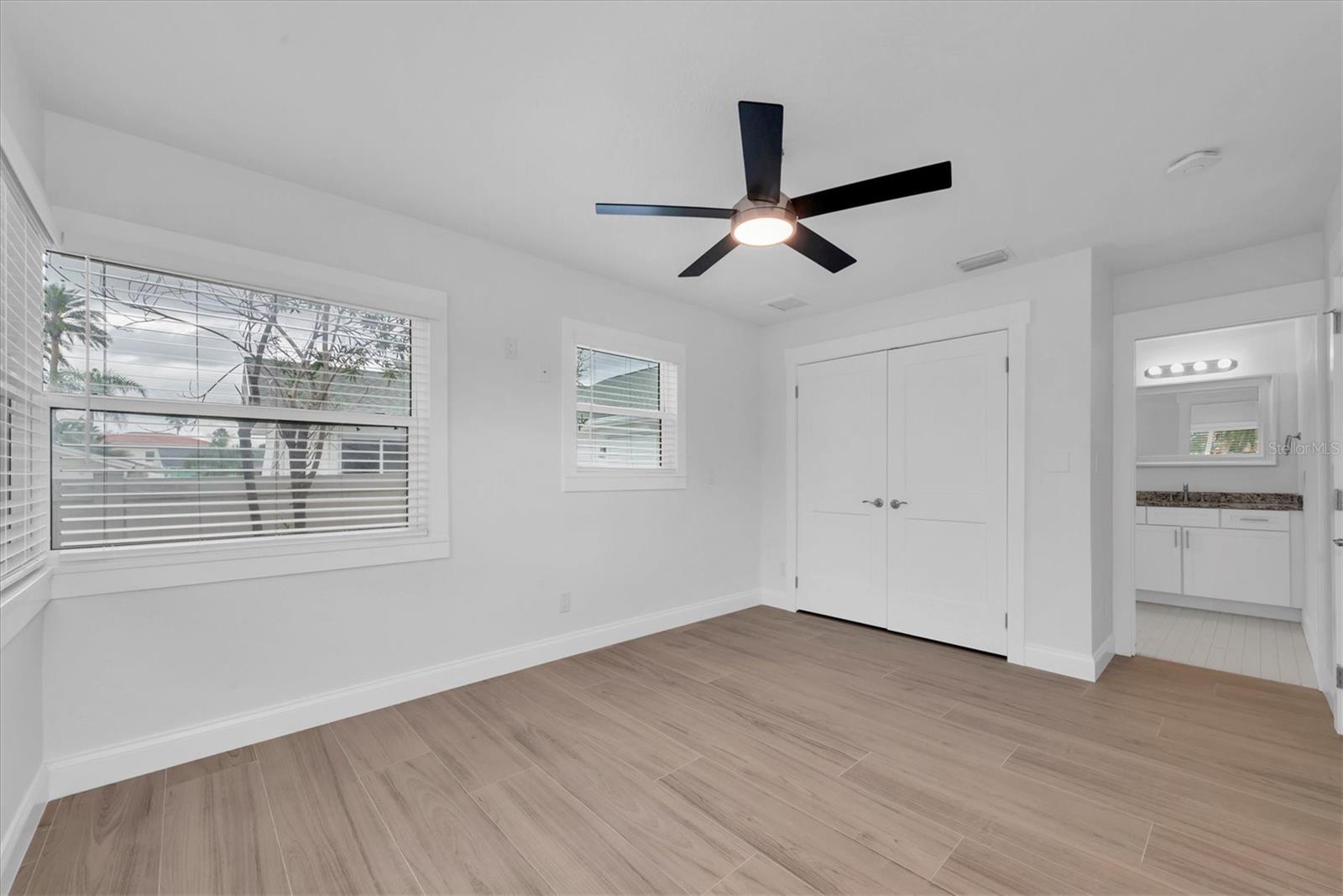 MANDALAY SUB - Residential Lease