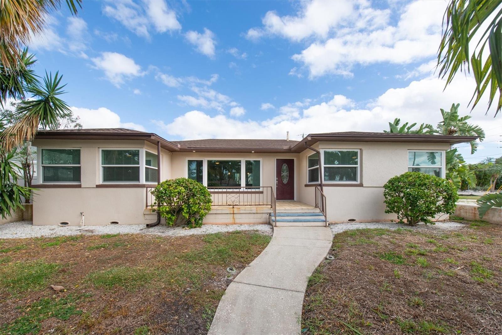 MANDALAY SUB - Residential Lease