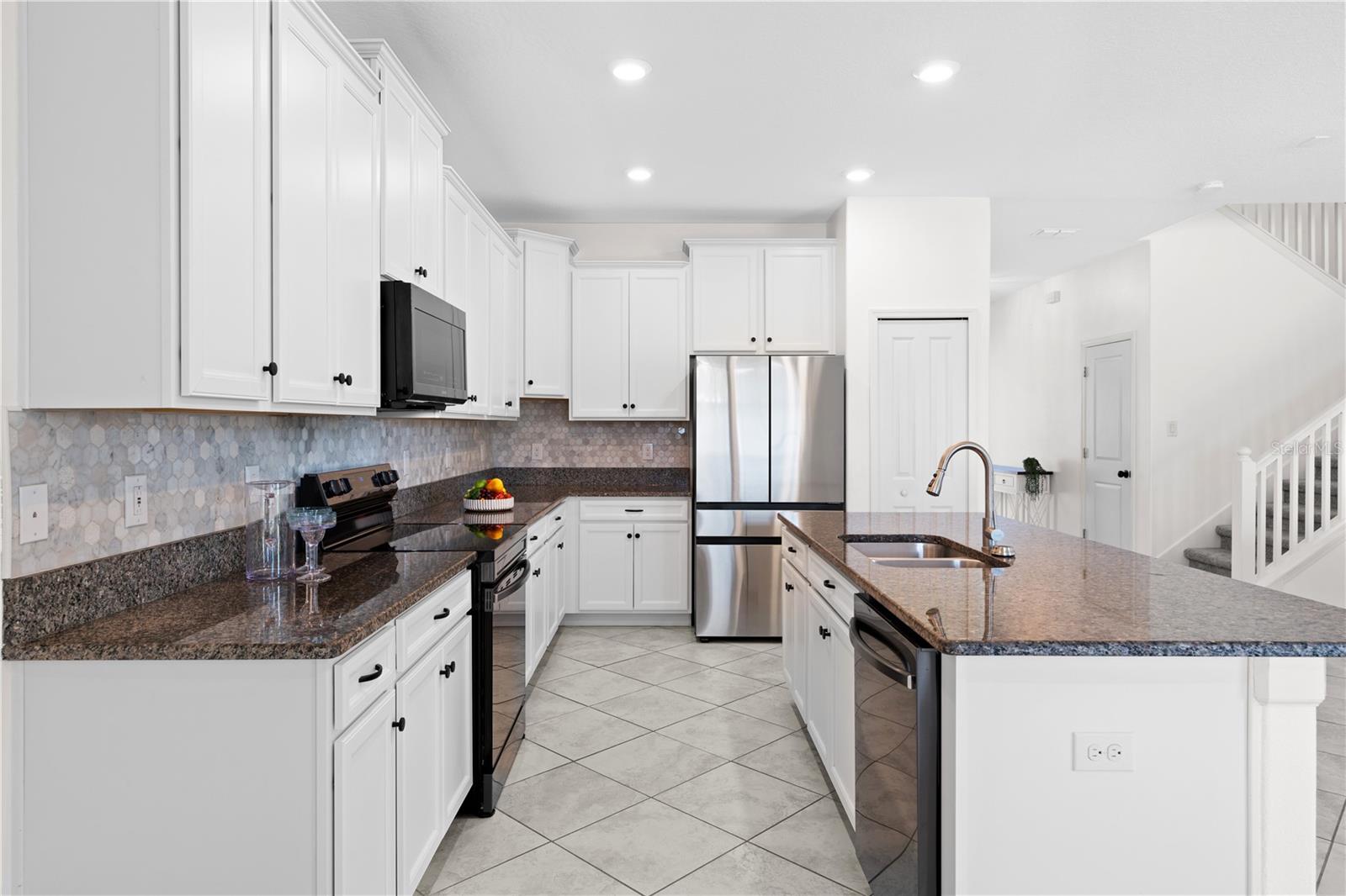 RIVERCREST LAKES - Residential