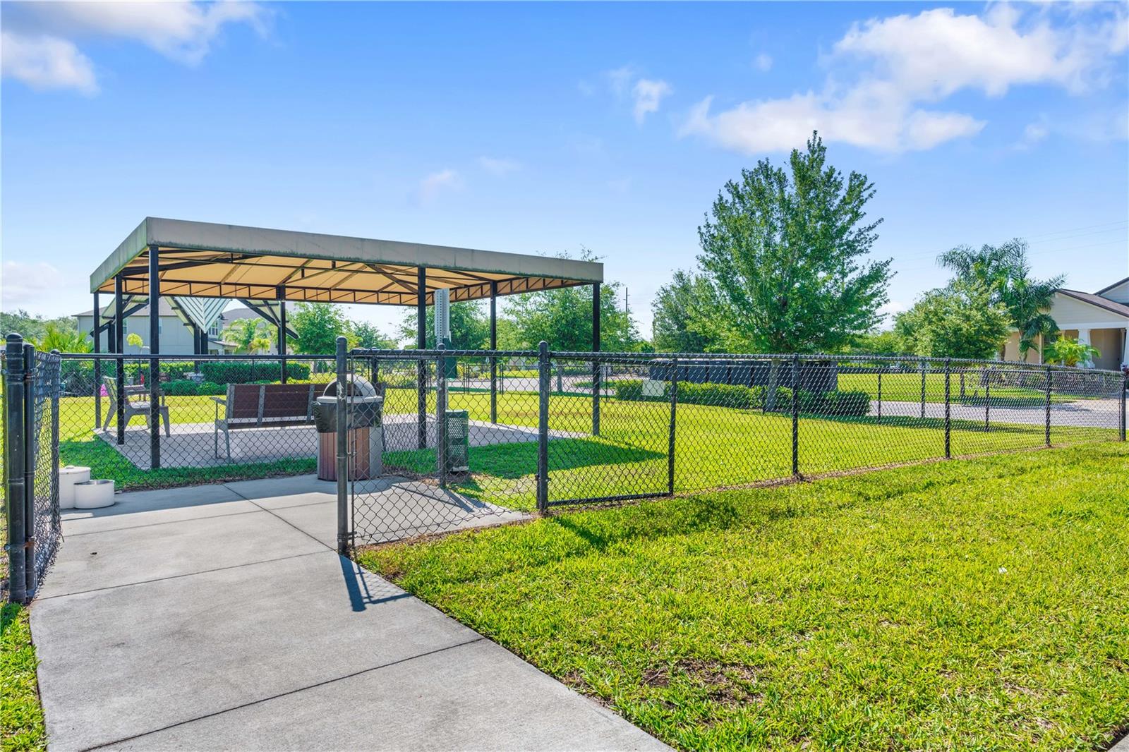 RIVERCREST LAKES - Residential