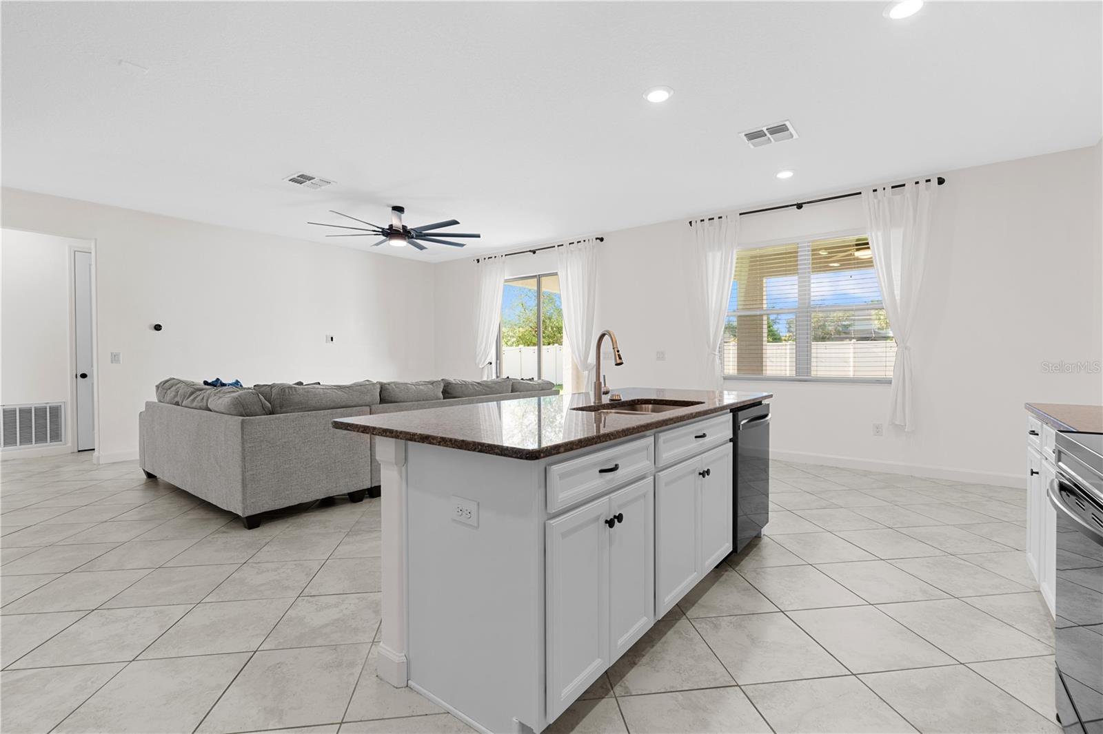 RIVERCREST LAKES - Residential