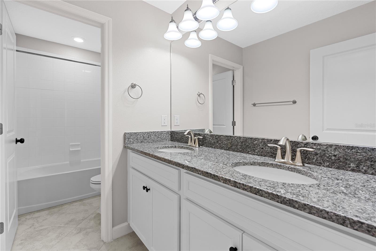 RIVERCREST LAKES - Residential