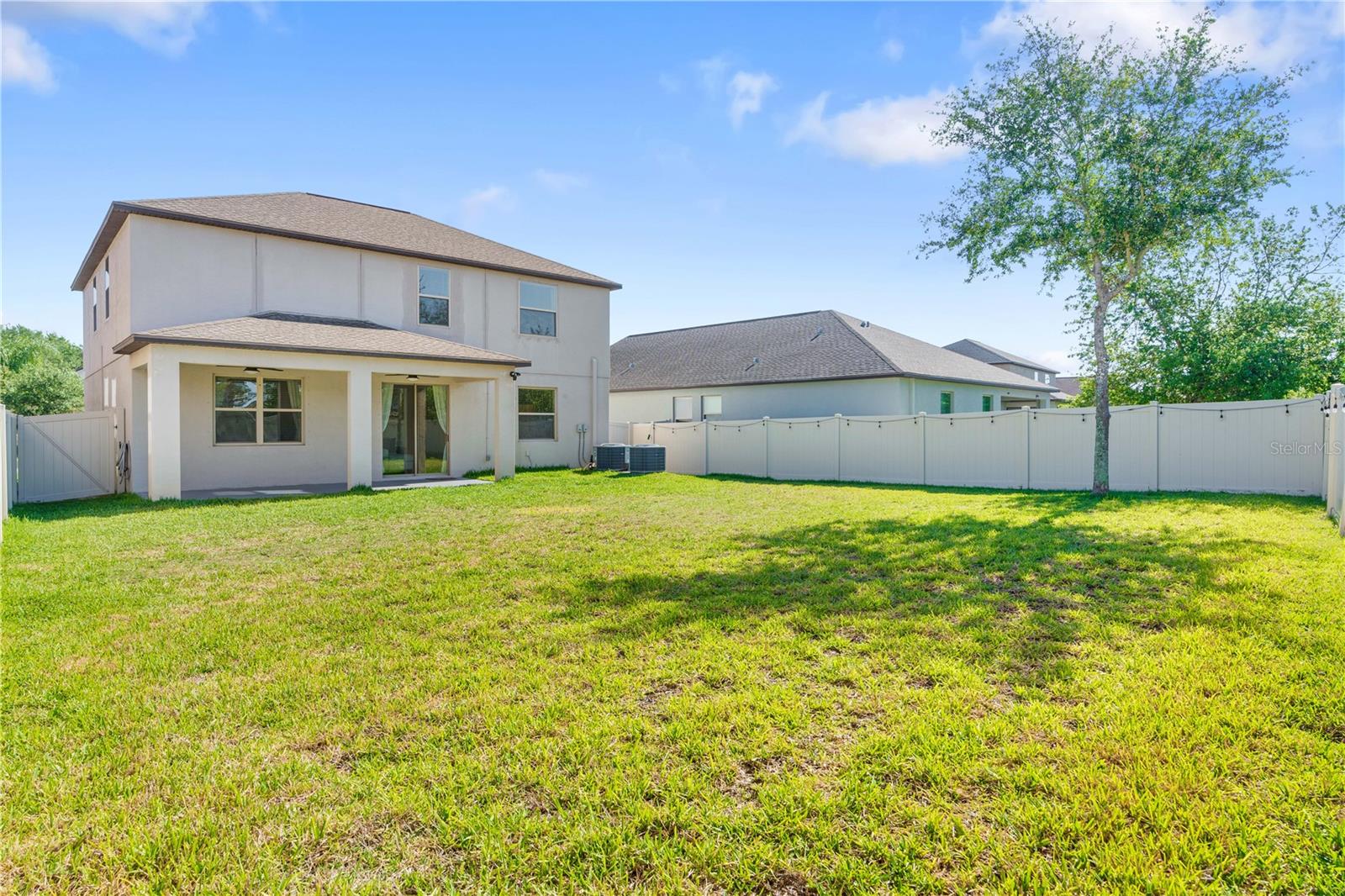 RIVERCREST LAKES - Residential