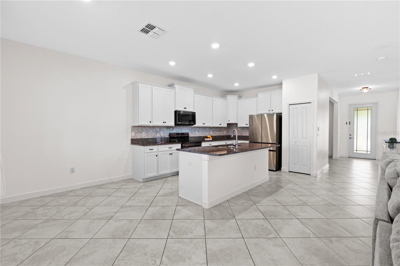 RIVERCREST LAKES - Residential