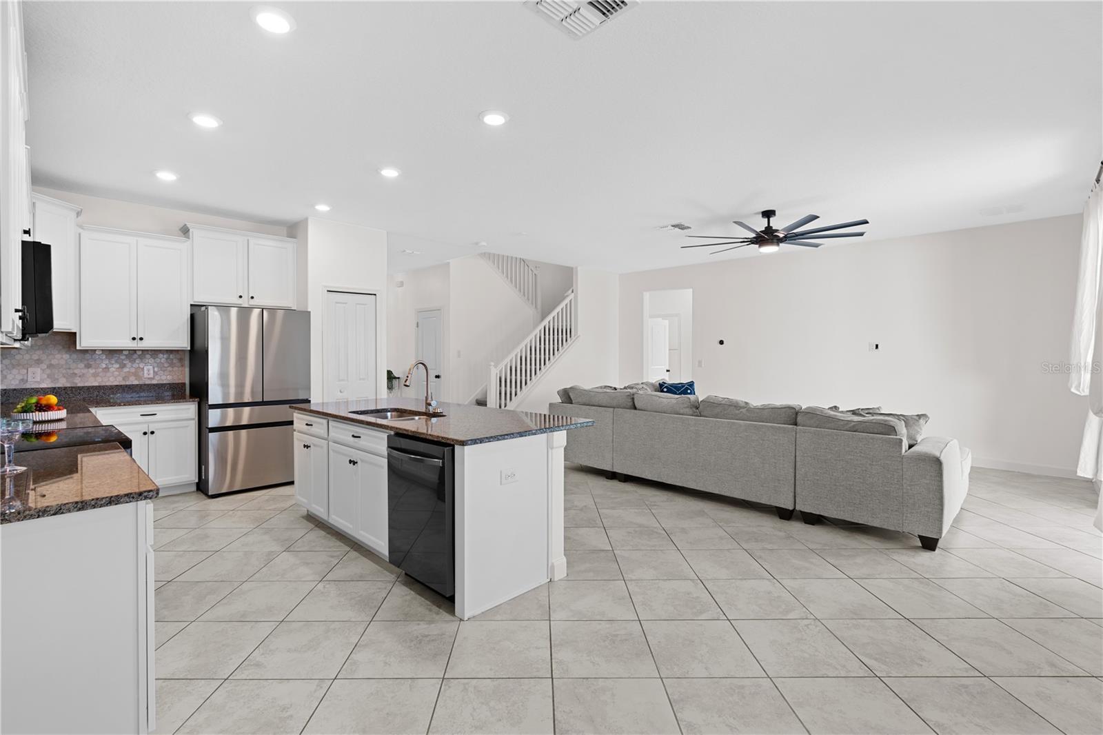 RIVERCREST LAKES - Residential