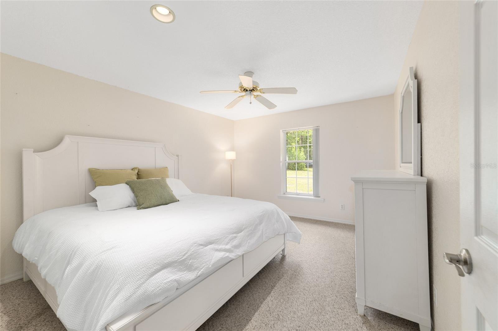 EQUESTRIAN OAKS - Residential