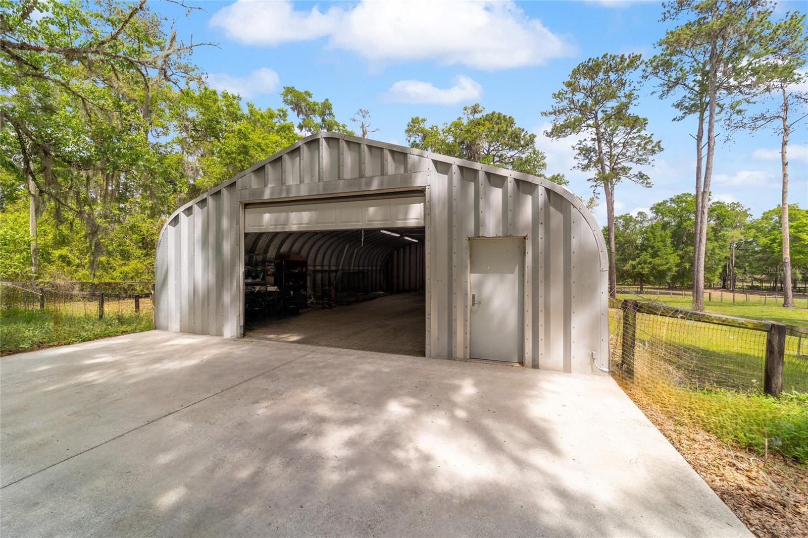 EQUESTRIAN OAKS - Residential