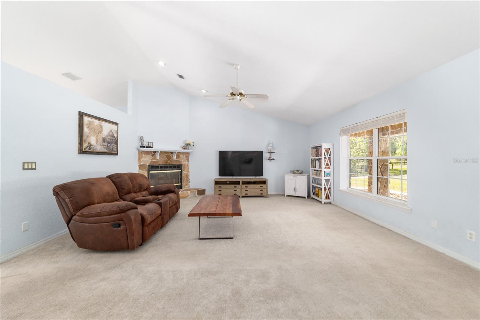 EQUESTRIAN OAKS - Residential