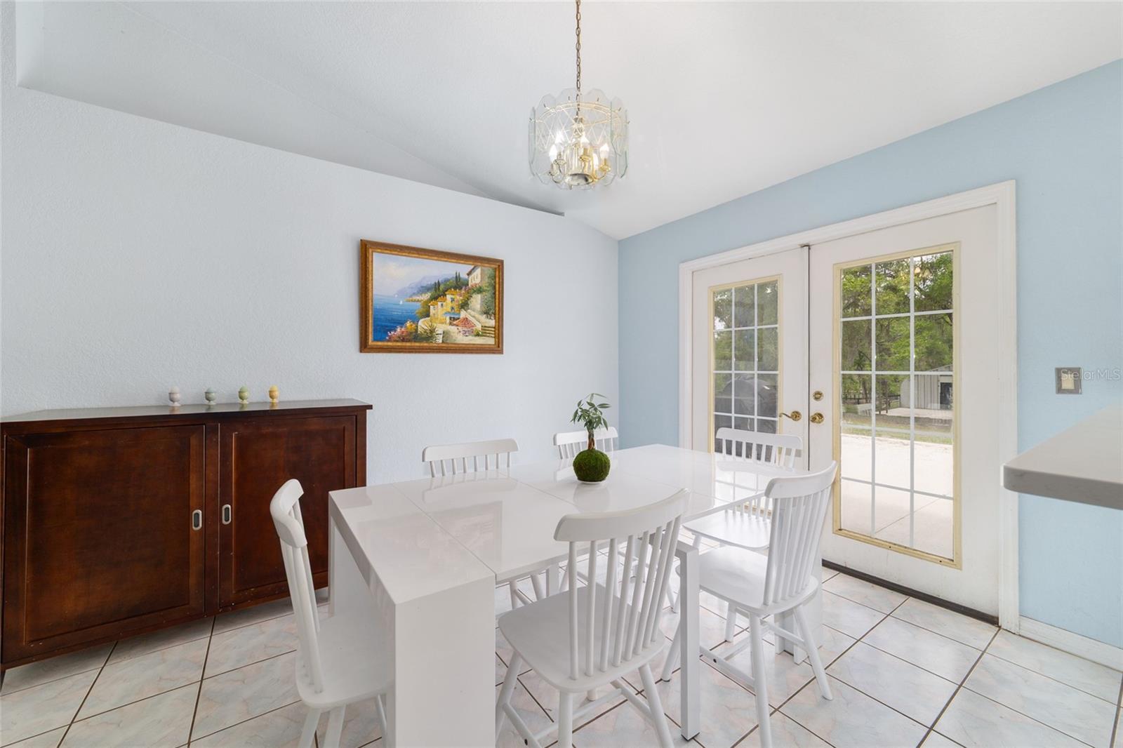 EQUESTRIAN OAKS - Residential