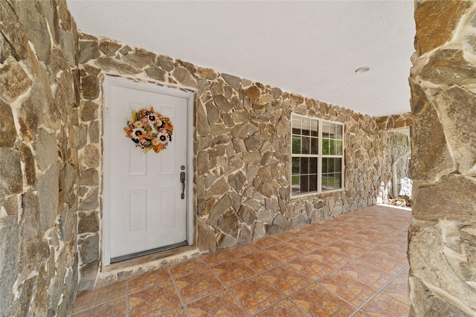 EQUESTRIAN OAKS - Residential